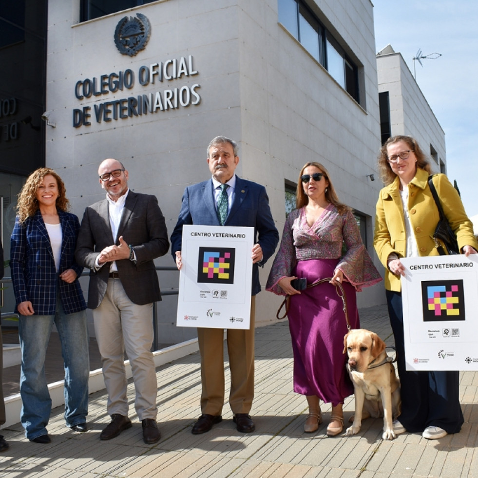 El Colegio de Córdoba facilitará el acceso de personas invidentes a los centros veterinarios