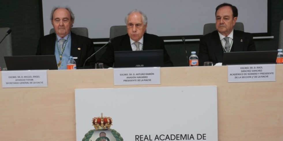 La Real Academia de Ciencias Veterinarias de España convoca sus premios de 2024