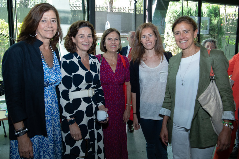 Paloma Fores, Consuelo Serres, Leticia Macías, Marta Vigo y Elena Martín