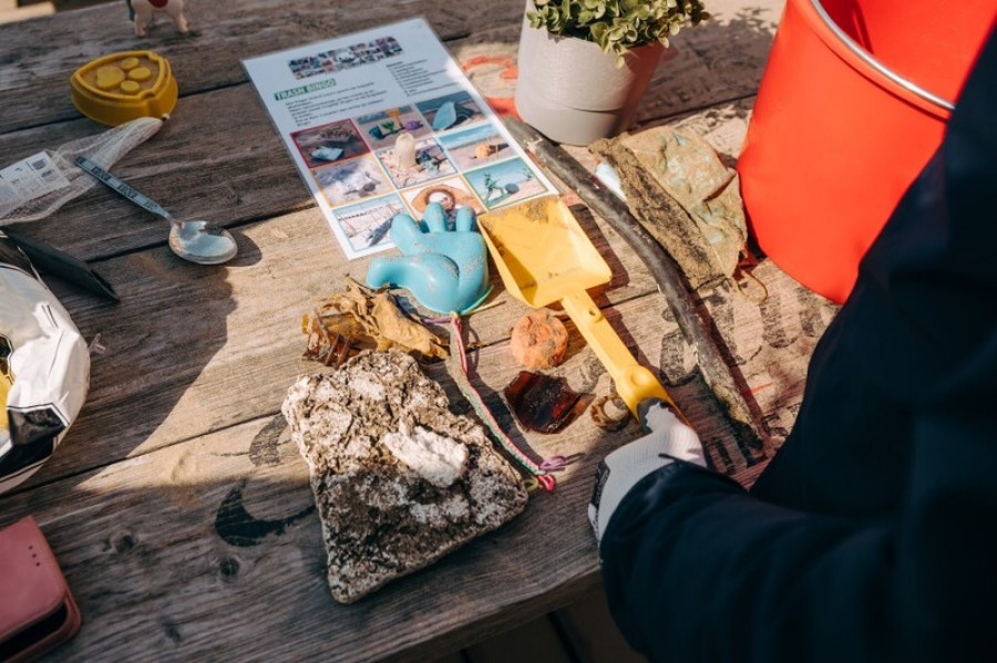 Sample trash collected by Vetoquinol BeNesCa team (Belgium, Netherlands, Scandinavia) during a beach cleaning session in April 2023