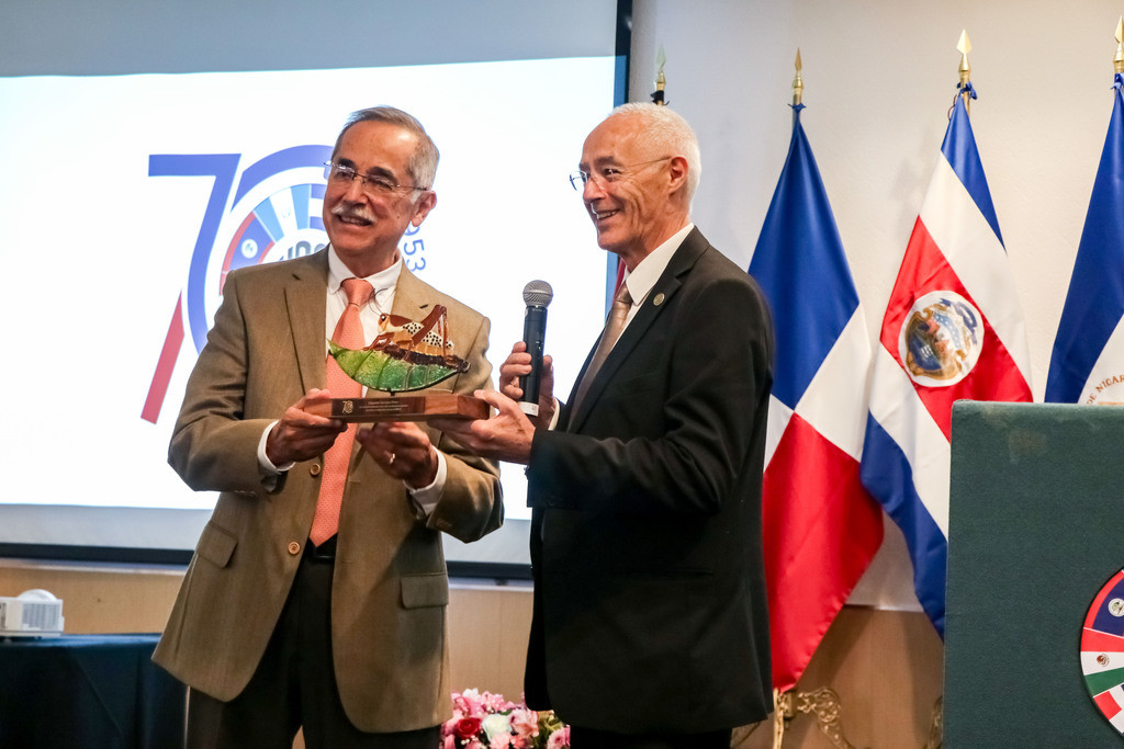 Eduardo Serrano Pérez premio