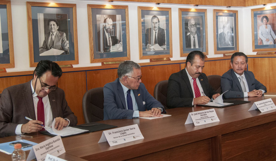 Firma convenio UAM-X y UPFIM