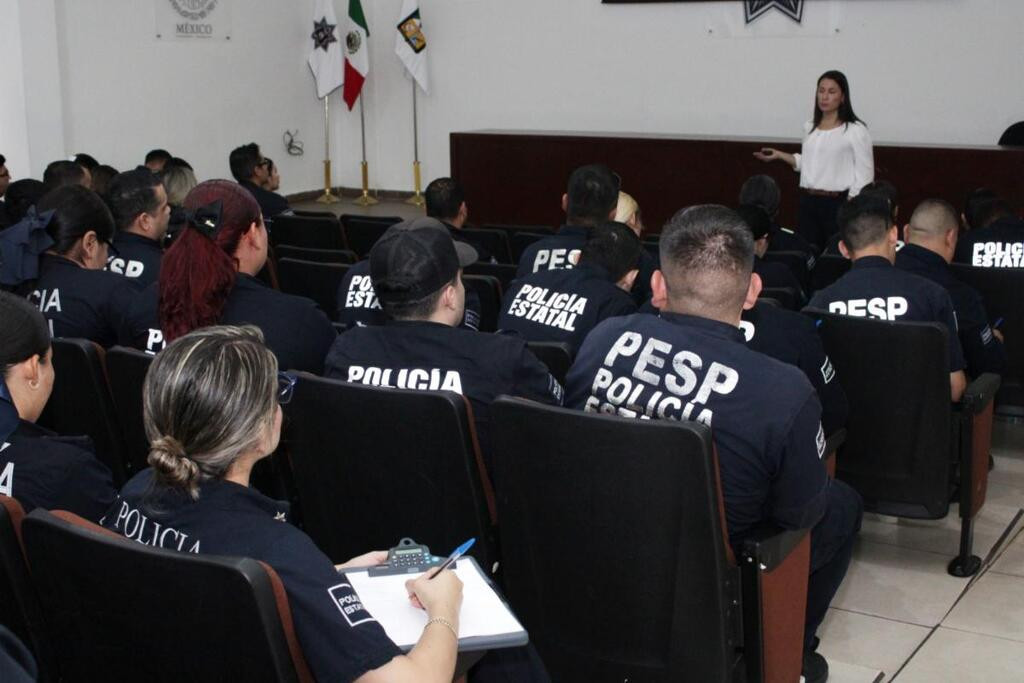 Policía capacitada en maltrato animal